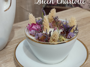 Tasse à thé fleurie - la bougie de la saison